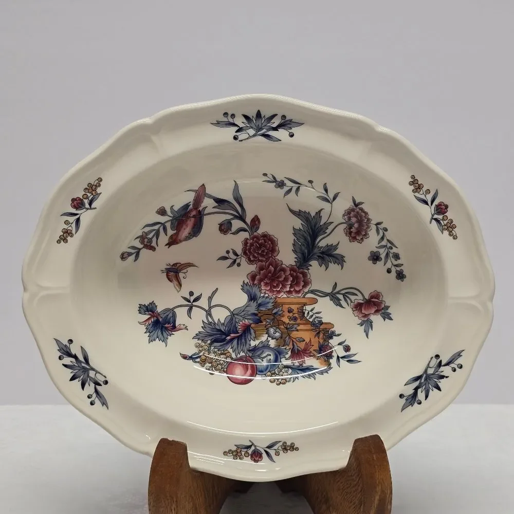 Wedgwood Williamsburg Potpourri Floral Oval Vegetable Serving Bowl NK510